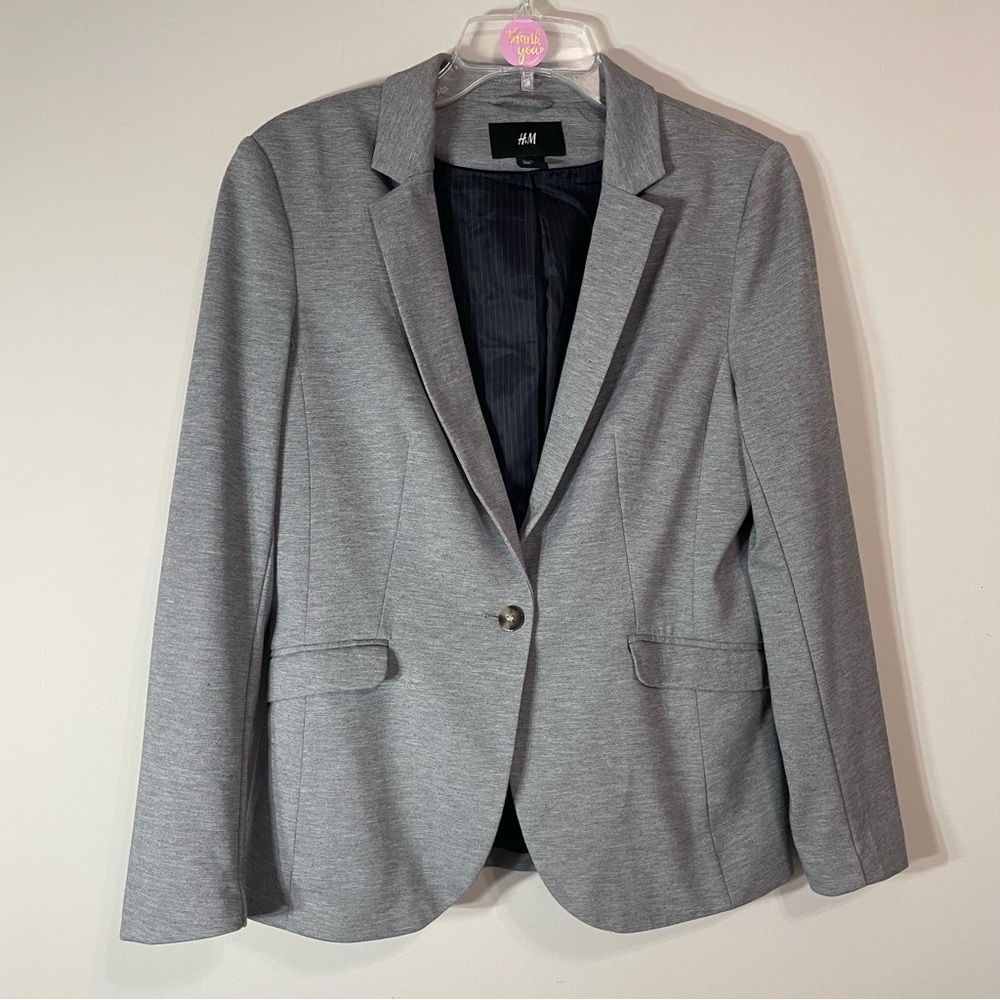 H&M Women's Classic Gray Suit Jacket ~ Size 12~ Professional or‎ Office Wear